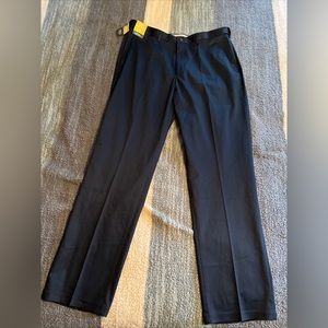 NWT Haggar Men's Pants Sz 38x34 Premium Classic Fit Flat Front Iron Free Navy